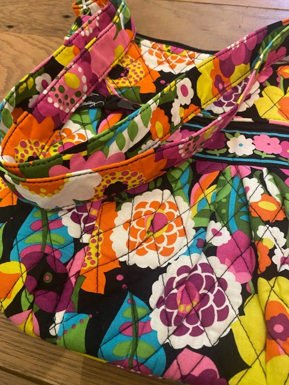 Vera Bradley “Va Va Bloom” Crossbody Hobo Bag Retired Pattern